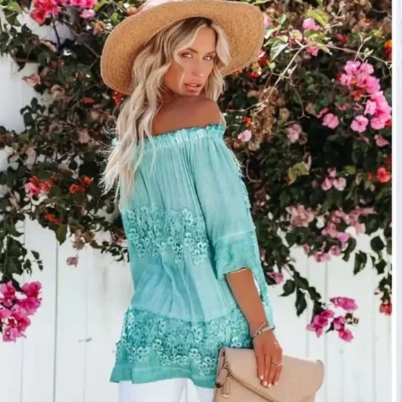 VICI up in the clouds off the shoulder tunic M - Picture 2 of 8